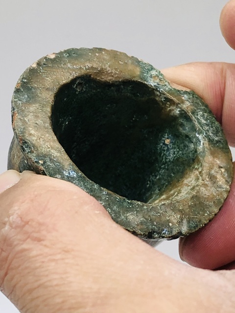 古玩陶瓷黃地綠彩杯真品鑒賞圖