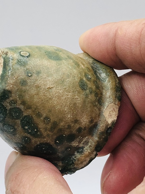 古玩陶瓷黃地綠彩杯真品鑒賞圖