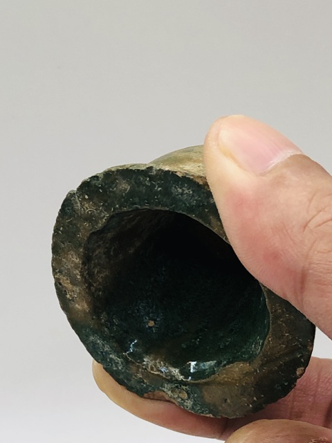 古玩陶瓷黃地綠彩杯真品鑒賞圖