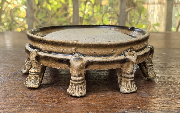 古玩陶瓷洪州窯多足硯真品鑒賞圖