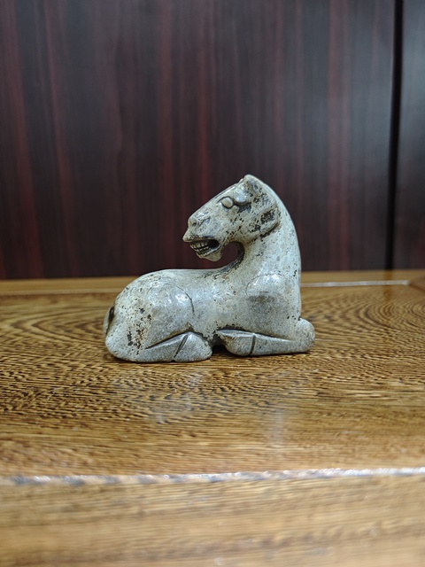 古玩玉器做舊仿古“玉臥馬”真品鑒賞圖