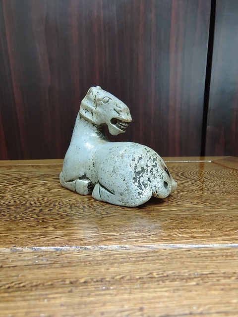 古玩玉器做舊仿古“玉臥馬”真品鑒賞圖