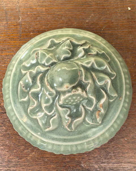 古玩陶瓷青釉蓋盒真品鑒賞圖