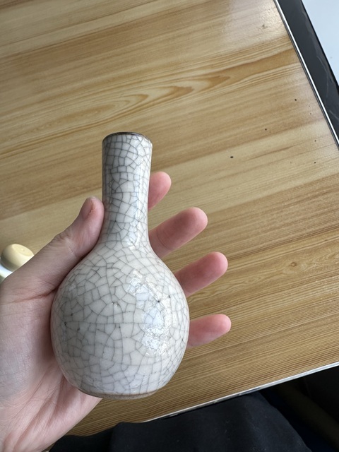古玩陶瓷哥釉瓶真品鑒賞圖