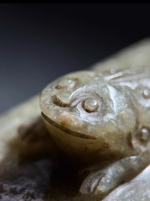 古玩玉器和田玉雕“金蟾鈕印”真品鑒賞圖