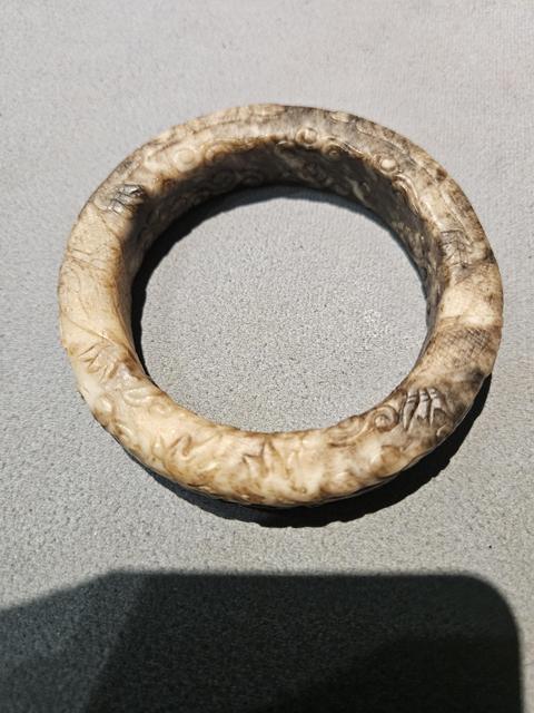 古玩玉器和田玉雕“龍紋鐲”真品鑒賞圖