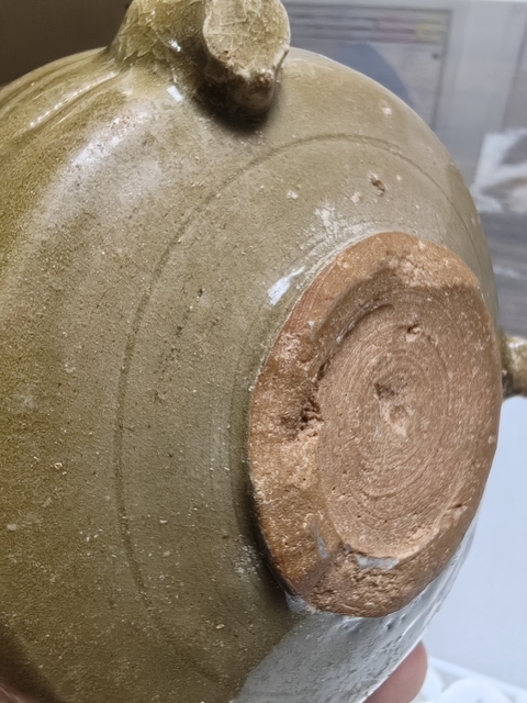 古玩陶瓷龍泉青瓷黃釉三足爐真品鑒賞圖