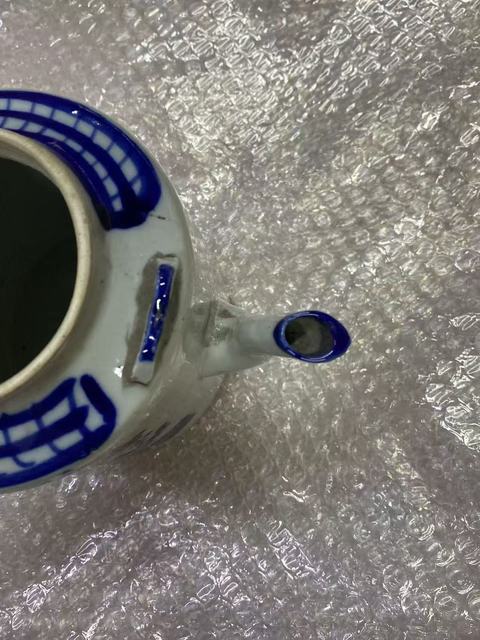 古玩陶瓷青花花卉紋茶壺真品鑒賞圖