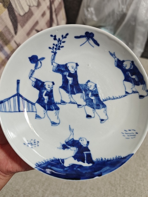古玩陶瓷嬰戲紋青花盤真品鑒賞圖