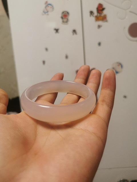 古玩玉器天然玉髓手鐲真品鑒賞圖