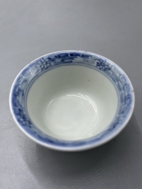 古玩陶瓷青花詩文杯真品鑒賞圖
