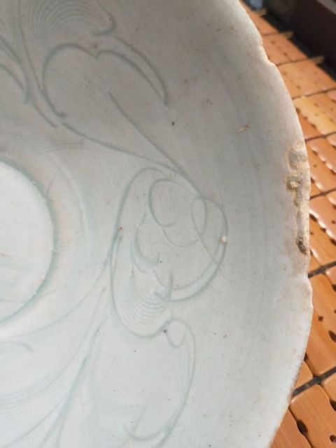 古玩陶瓷湖田窯青白釉刻花葵口碗真品鑒賞圖