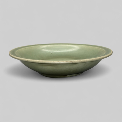 古玩陶瓷龍泉窯青釉盤真品鑒賞圖