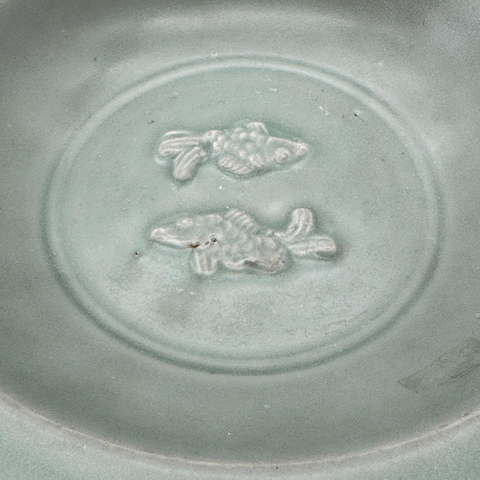 古玩陶瓷龍泉窯水盂雙魚紋折沿洗真品鑒賞圖