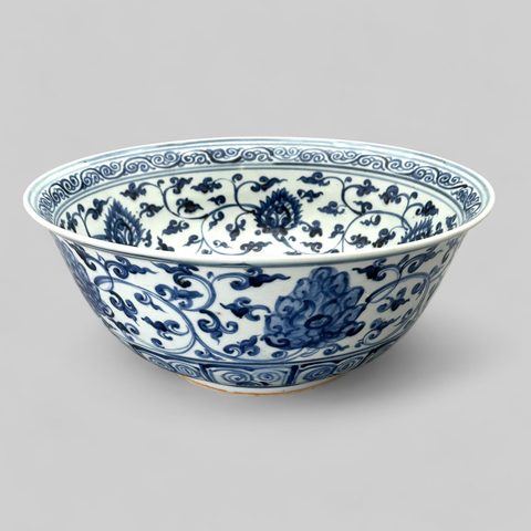 古玩陶瓷青花纏枝花卉紋大碗真品鑒賞圖