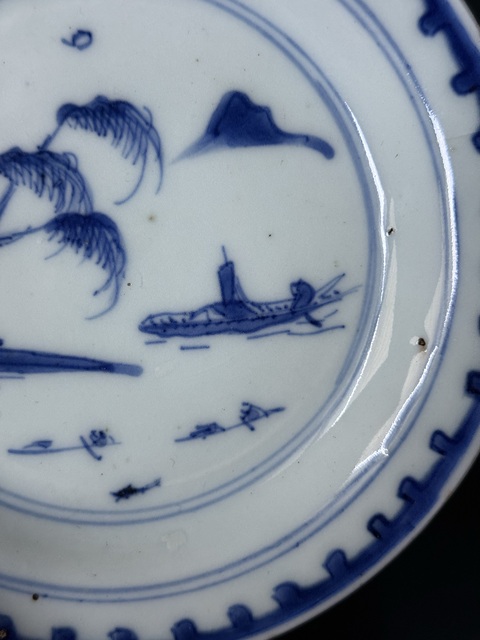古玩陶瓷山水紋青花盤真品鑒賞圖