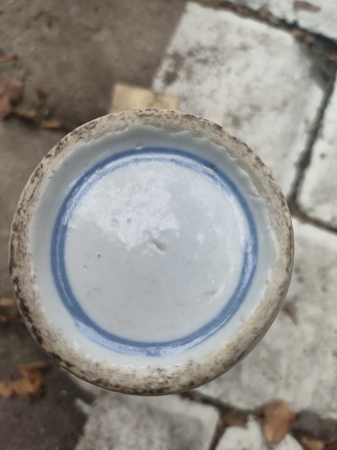 古玩陶瓷人物紋青花雞腿瓶真品鑒賞圖
