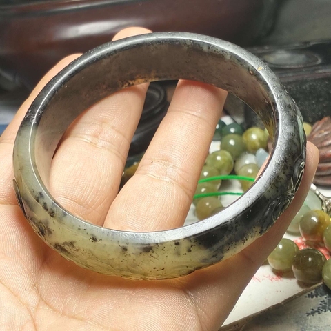 古玩玉器岫玉雕“螭龍紋手鐲”真品鑒賞圖
