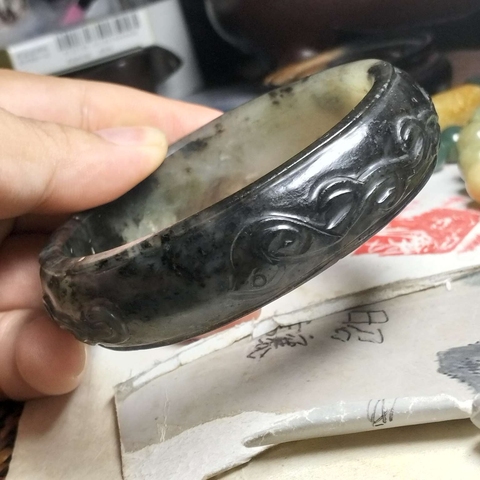 古玩玉器岫玉雕“螭龍紋手鐲”真品鑒賞圖