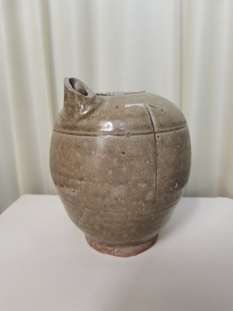 古玩陶瓷岳州窯青釉執壺真品鑒賞圖