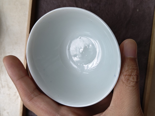 古玩陶瓷人物山水青花杯真品鑒賞圖