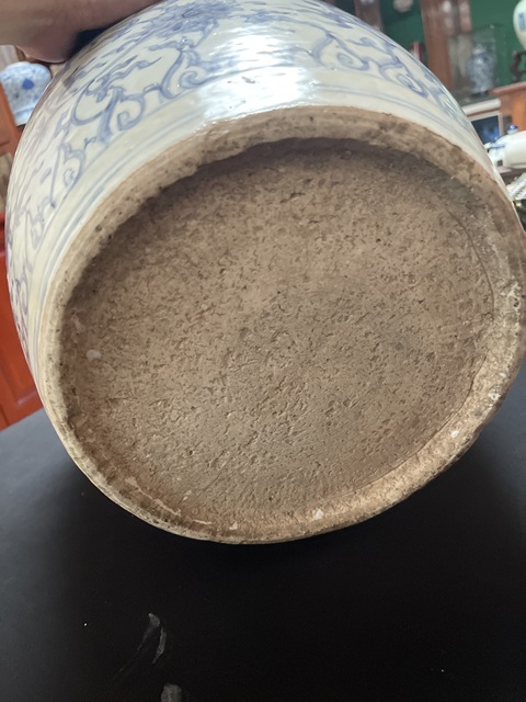 古玩陶瓷花卉紋青花罐真品鑒賞圖