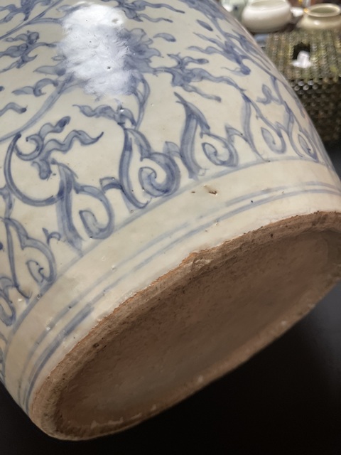 古玩陶瓷花卉紋青花罐真品鑒賞圖