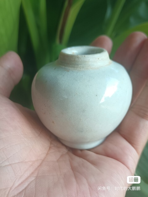 古玩陶瓷白釉小罐真品鑒賞圖