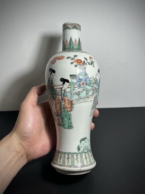 古玩陶瓷晚清·五彩“麻姑獻壽圖”人物故事萊菔瓶長頸梅瓶拍賣，當前價格2500元
