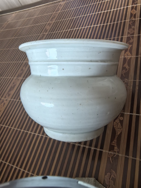古玩陶瓷白釉渣斗真品鑒賞圖