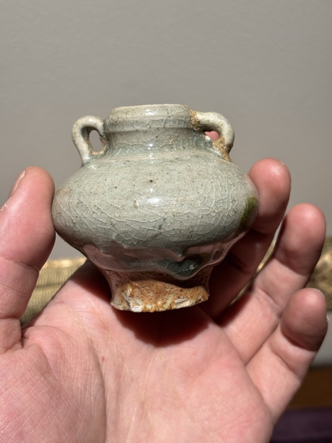 古玩陶瓷龍泉青瓷綠彩雙系罐真品鑒賞圖