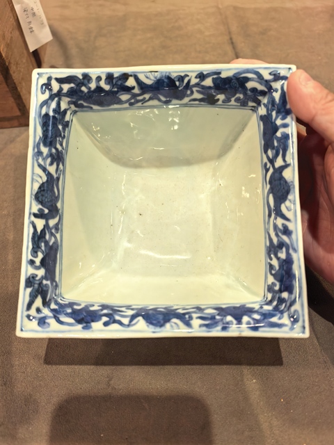 古玩陶瓷四方青花碗真品鑒賞圖