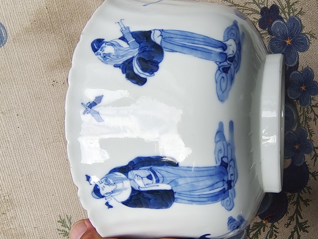 古玩陶瓷青花八仙人物花口碗真品鑒賞圖