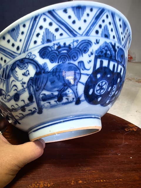 古玩陶瓷雍正·青花八蠻進(jìn)寶龍紋碗 真品鑒賞圖