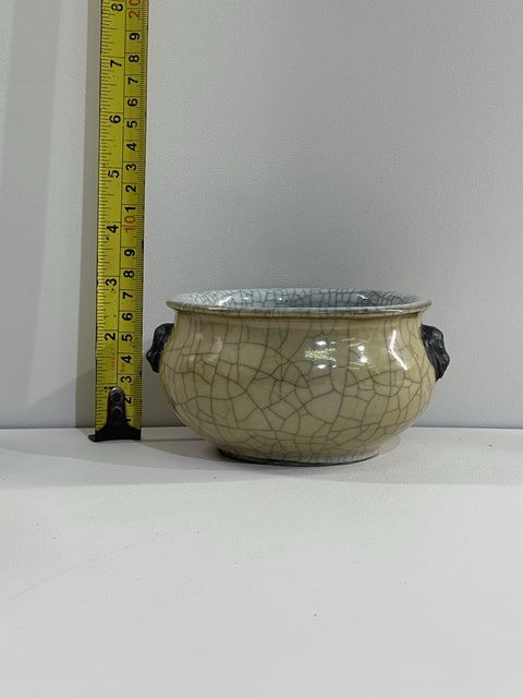 古玩陶瓷哥釉地鐵銹釉雙鋪首香爐真品鑒賞圖