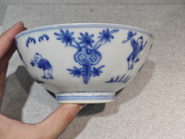 古玩陶瓷青花嬰戲人物紋碗真品鑒賞圖