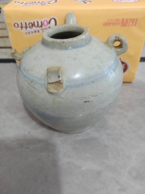 古玩陶瓷青花壺真品鑒賞圖