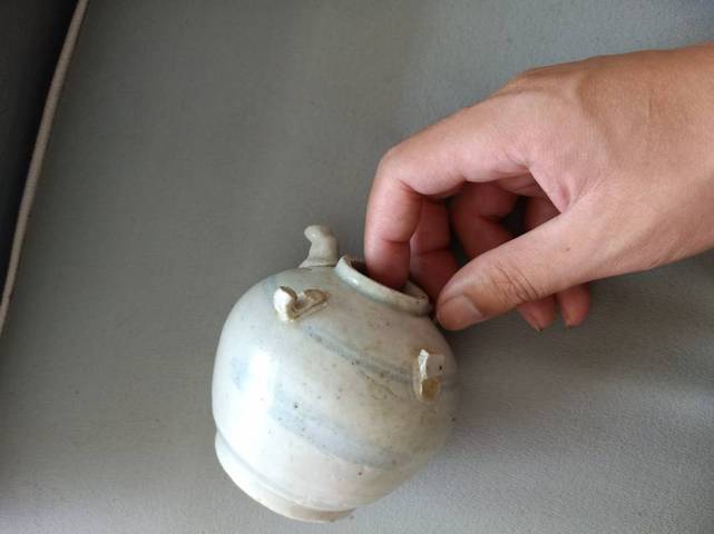古玩陶瓷青花壺真品鑒賞圖