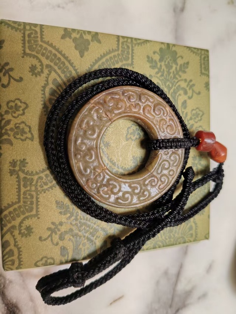 古玩玉器變形龍紋玉環真品鑒賞圖