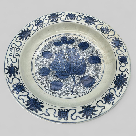 古玩陶瓷花果紋青花盤真品鑒賞圖