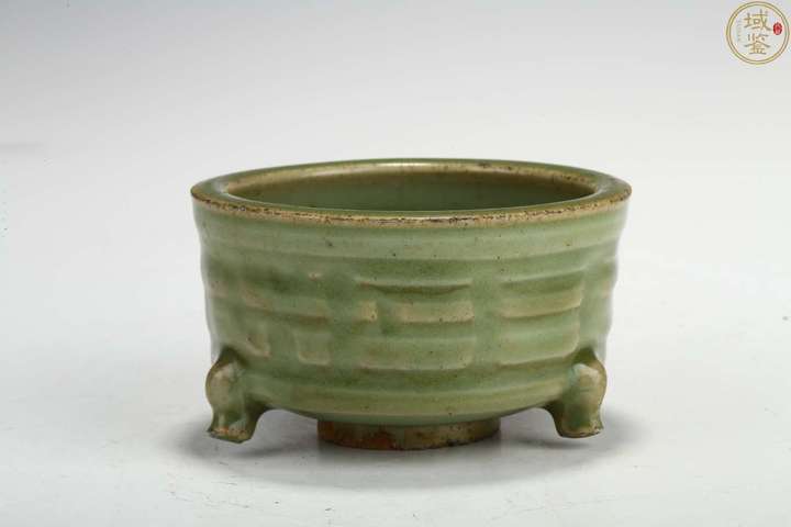 古玩陶瓷元末明初·模印八卦紋香爐拍賣，當前價格5600元