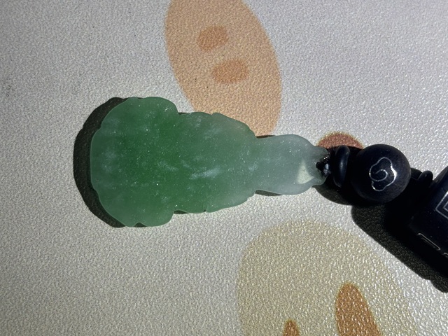 古玩玉器翡翠觀音掛件真品鑒賞圖