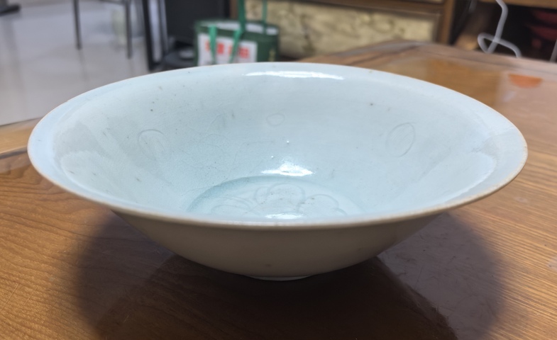 古玩陶瓷南宋湖田窯刻花碗真品鑒賞圖