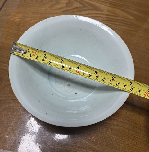 古玩陶瓷青白釉劃花碗真品鑒賞圖