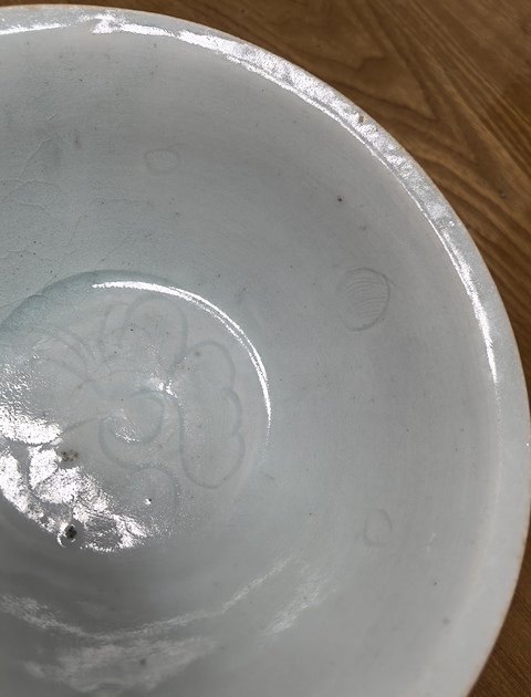 古玩陶瓷南宋湖田窯刻花碗真品鑒賞圖