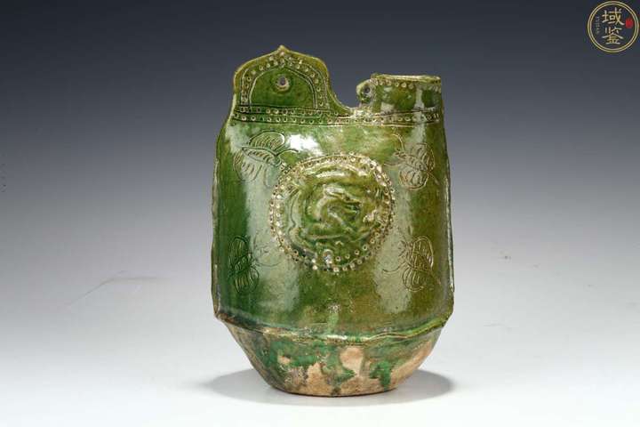 古玩陶瓷遼金·綠釉龍紋皮囊壺（罕珍）拍賣(mài)，當(dāng)前價(jià)格39000元
