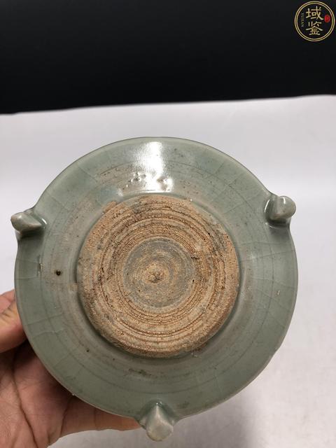 古玩陶瓷明代·青釉弦紋三足爐拍賣,當前價格3300元