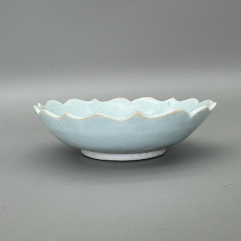 古玩陶瓷青白釉花口盤真品鑒賞圖