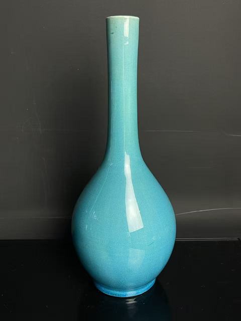 古玩陶瓷孔雀蘭釉膽瓶真品鑒賞圖