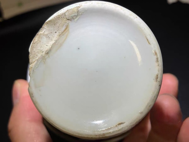 古玩陶瓷青花纏枝蓮紋高足杯真品鑒賞圖